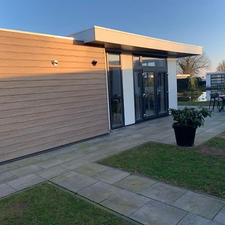 Luxus Chalet Waterfront Lathum Buitenkant foto